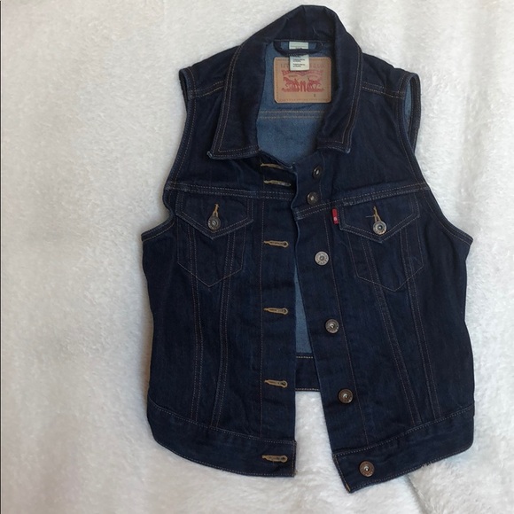 levi's trucker vest